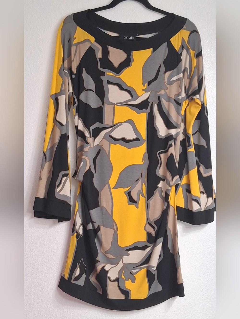 NWOT Analili Art To Wear Shift Dress With Bell Sleeves.  Size XS